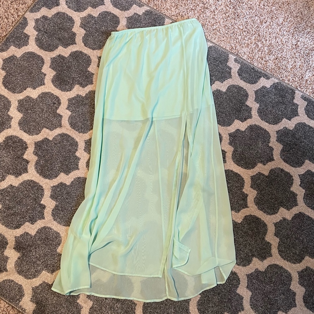Flowly skirt